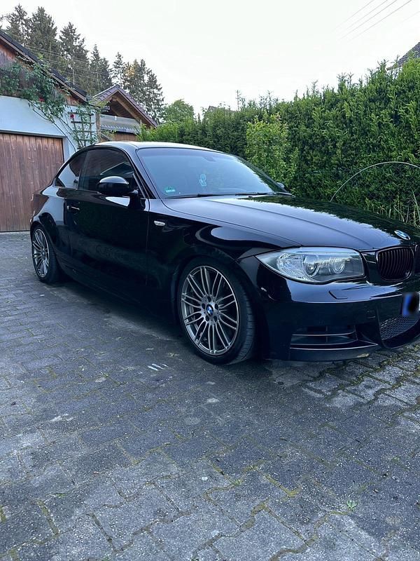 Gebraucht BMW 135 Coupé Performance 306 PS (225 kW) 2009 Schwarz Coupé