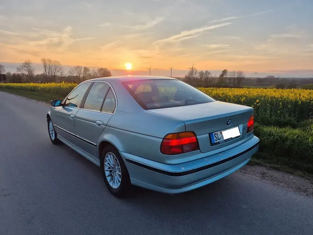 Gebraucht BMW 540 Sport Line 286 PS (210 kW) 1998 Silber Limousine