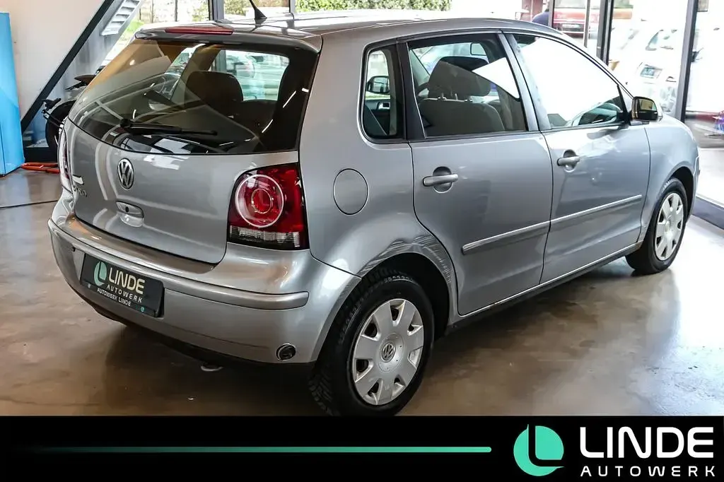 Gebraucht VW Polo Comfortline 54 PS (39 kW) 2007 Silber Kleinwagen
