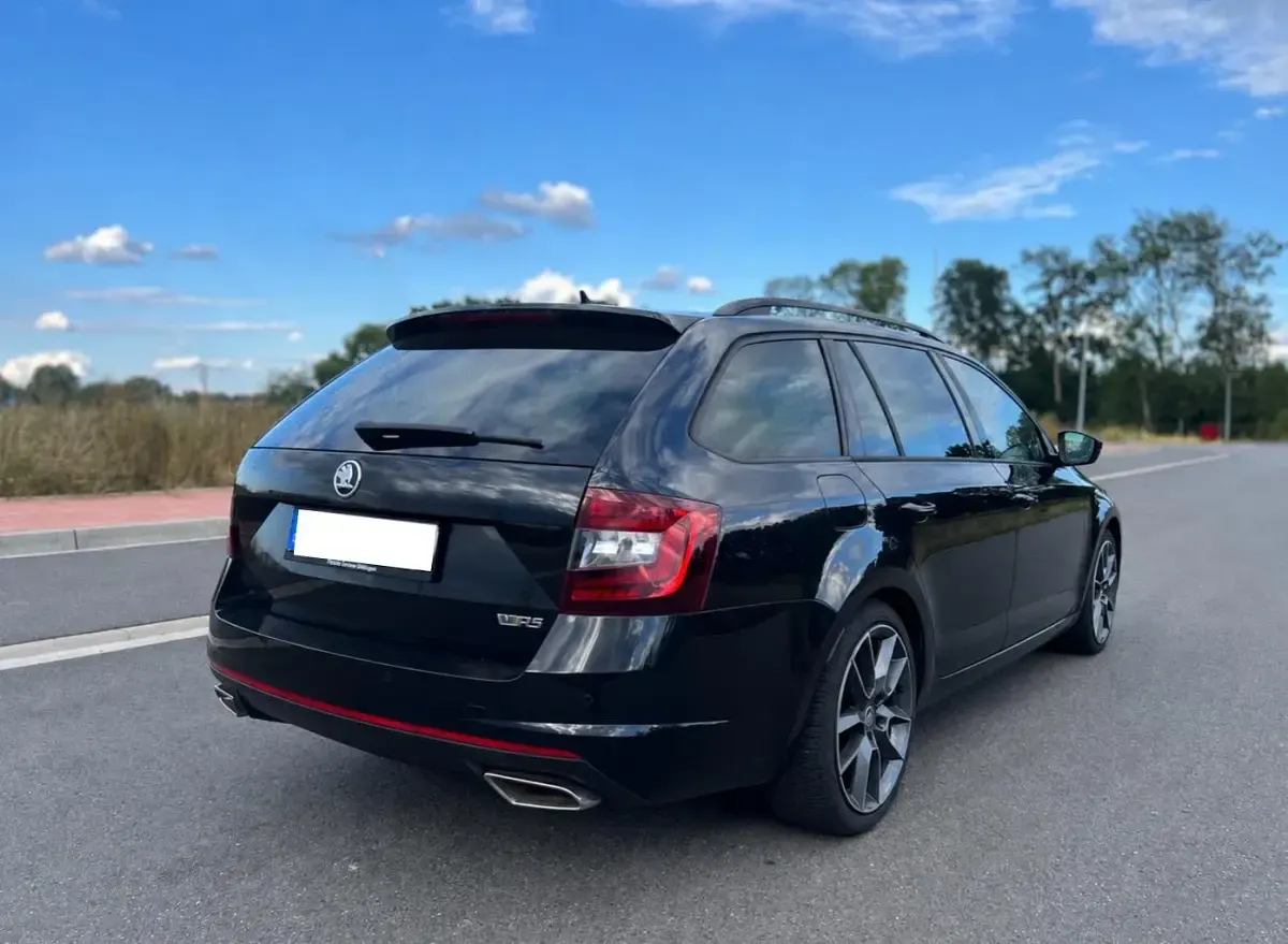 Gebraucht Skoda Octavia vRS 184 PS (135 kW) 2019 Schwarz Kombi