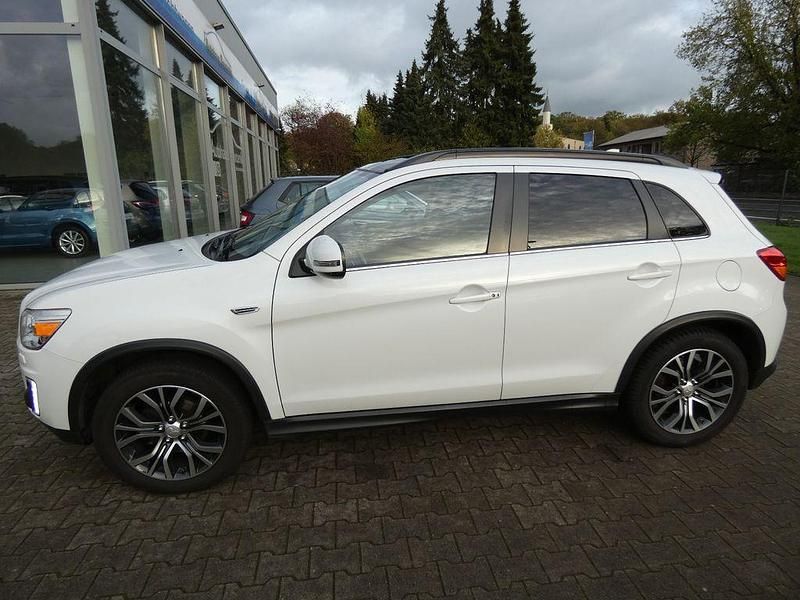 Weiß Gebraucht 2015 Mitsubishi ASX Top SUV | 10.490 € (Guter Preis) - Bild 1/4