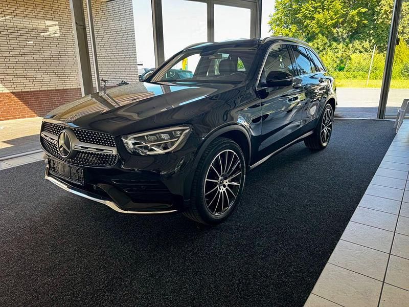 Schwarz Gebraucht 2020 Mercedes GLC220 AMG SUV | 39.999 € (Fairer Preis) - Bild 1/4