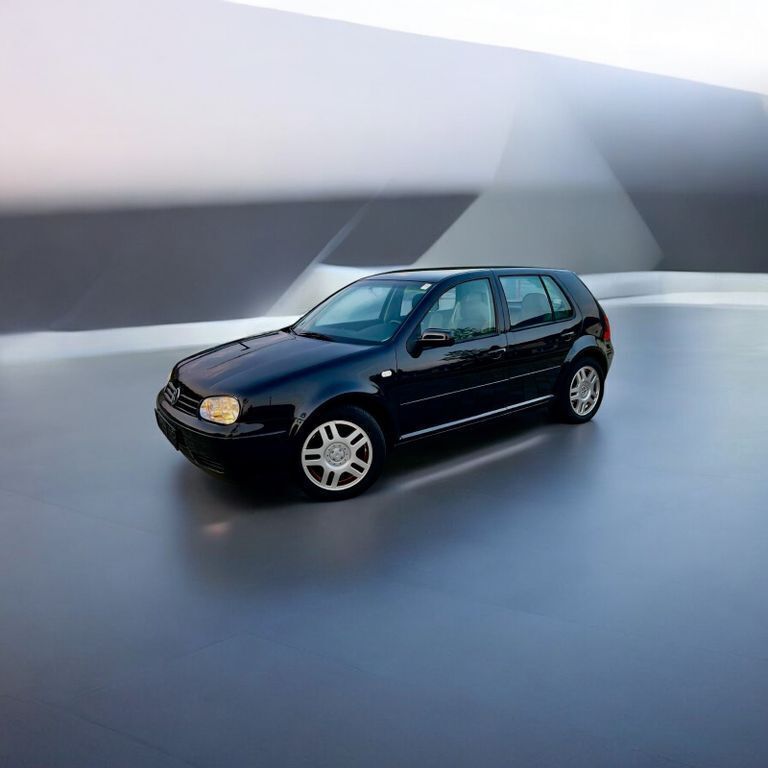 Schwarz Gebraucht 2000 VW Golf IV Basis Limousine | 2.500 € (Fairer Preis) - Bild 1/4