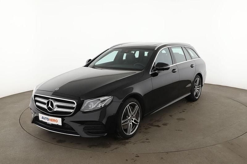 Gebraucht Mercedes E400 AMG line 330 PS (242 kW) 2020 Schwarz Kombi