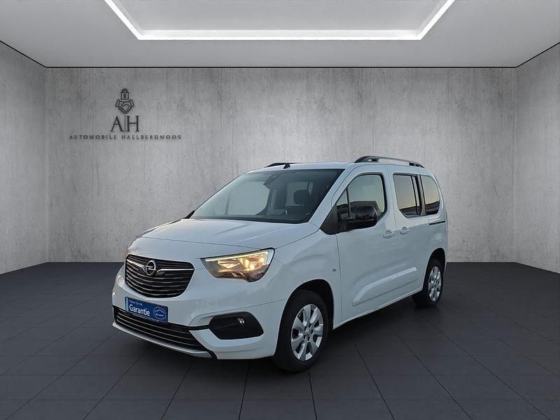 Gebraucht Opel Combo Life Ultimate 131 PS (96 kW) 2023 Weiß Van / Kleinbus