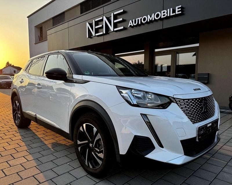 Gebraucht Peugeot e-2008 Active 100 kW (136 PS) 2021 Weiß SUV
