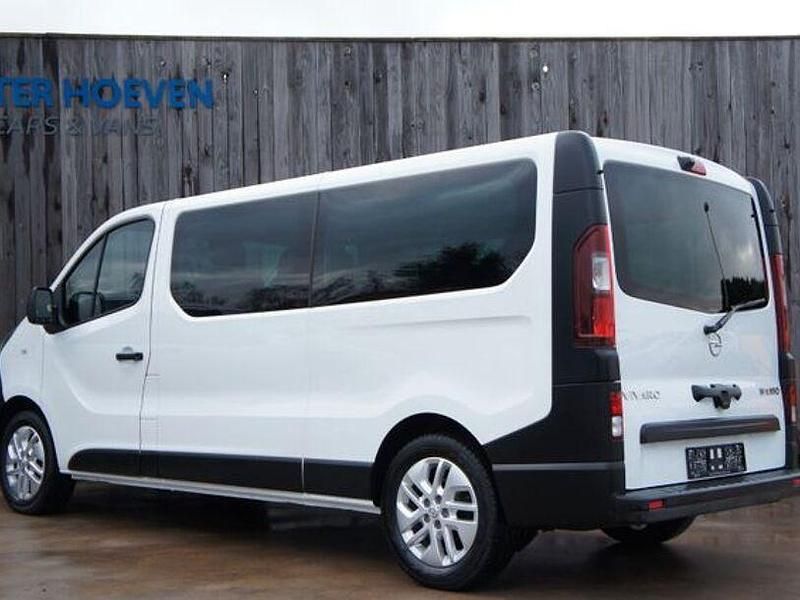 Gebraucht Opel Vivaro 125 PS (91 kW) 2017 Weiß Van / Kleinbus