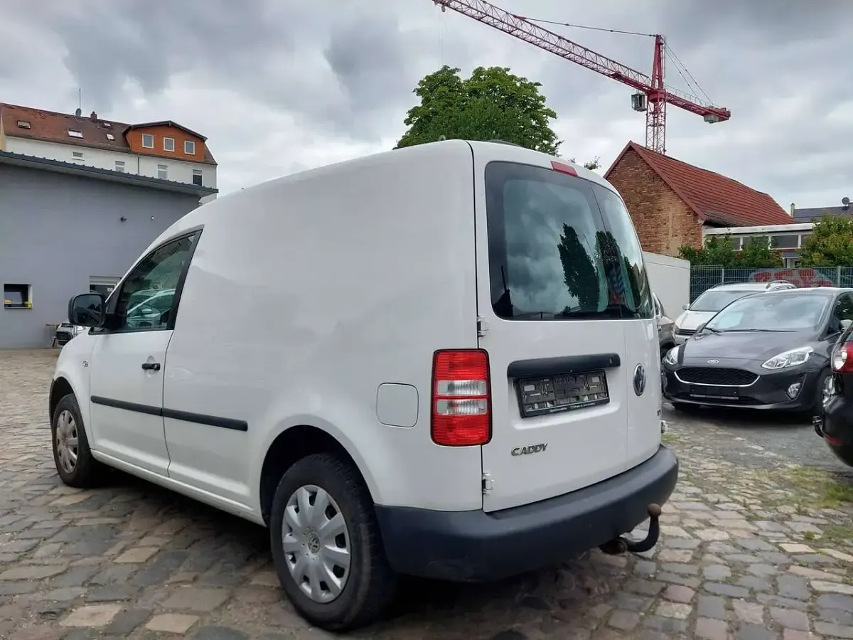 Gebraucht VW Caddy 102 PS (75 kW) 2011 Candyweiß Van / Kleinbus