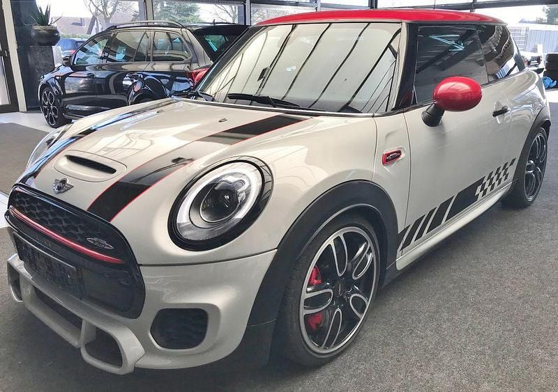 Silber Gebraucht 2018 Mini John Cooper Works Kleinwagen | 23.990 € (Guter Preis) - Bild 1/4