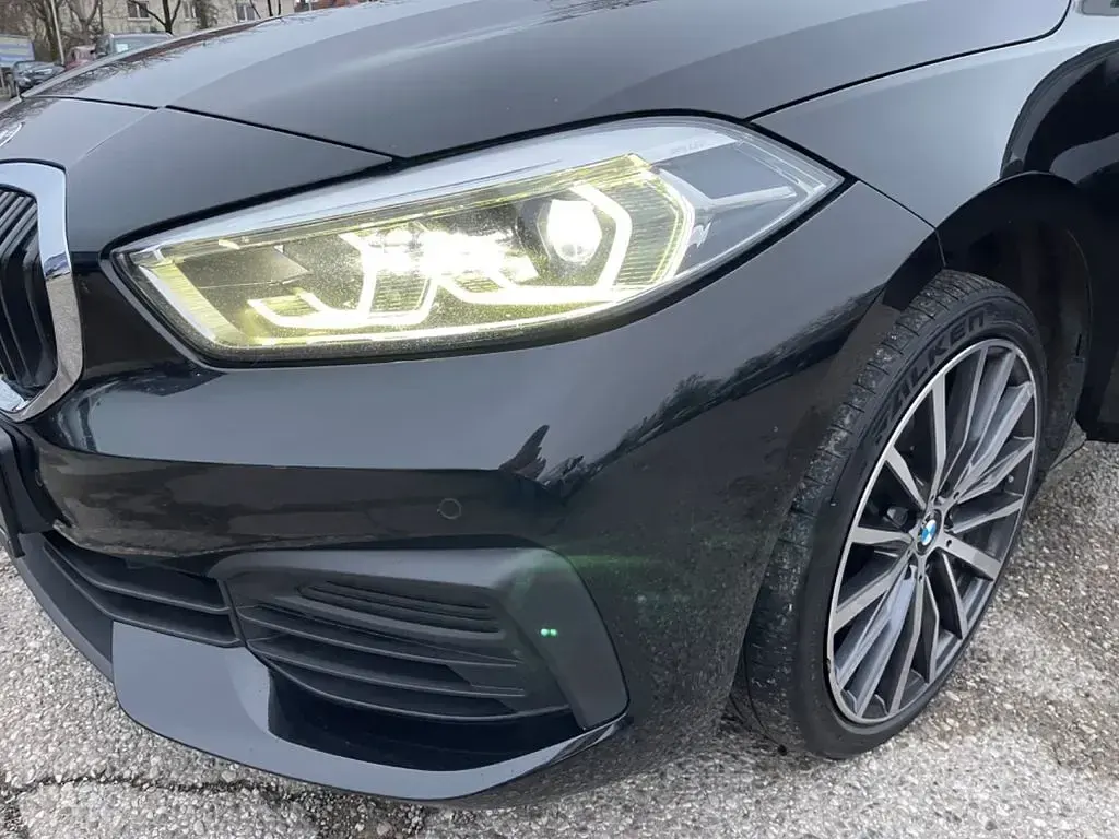 Gebraucht BMW 118 Advantage 150 PS (110 kW) 2022 Schwarz Kleinwagen
