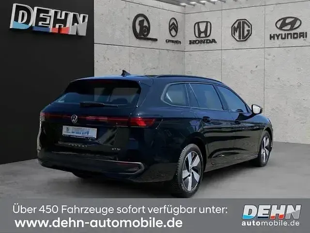 Gebraucht VW Passat 150 PS (110 kW) 2025 Schwarz Kombi