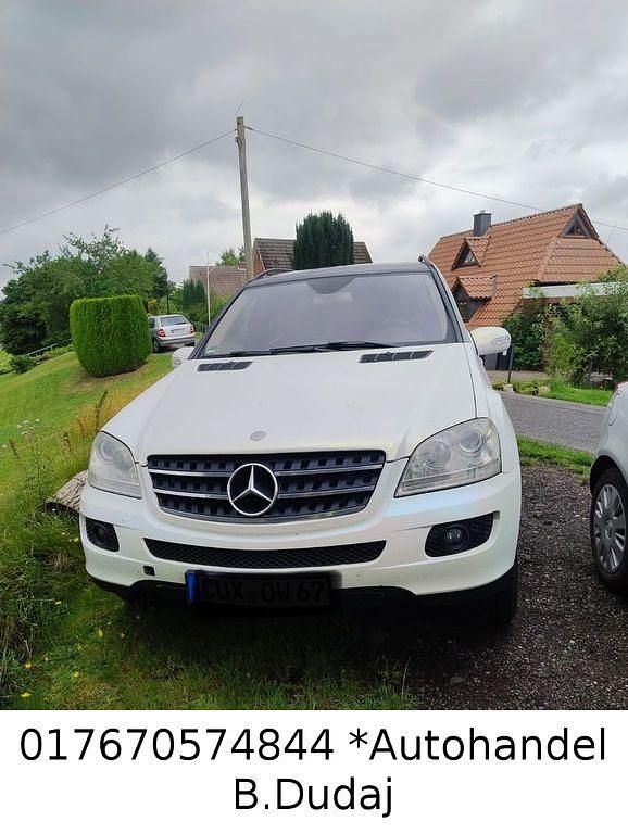 Silber Gebraucht 2006 Mercedes ML320 SUV | 3.990 € (Superpreis) - Bild 1/4