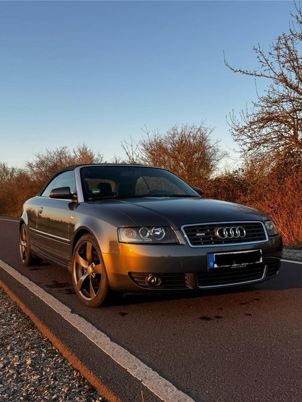 Grau Gebraucht 2003 Audi A4 Cabriolet Cabrio | 4.850 € (Teuer) - Bild 1/4