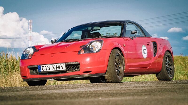 Gebraucht Toyota MR2 192 PS (141 kW) 2001 Rot Cabrio