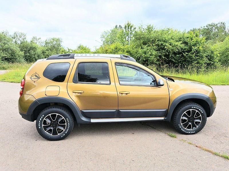 Gebraucht Dacia Duster Urban Explorer 125 PS (91 kW) 2016 Grün SUV