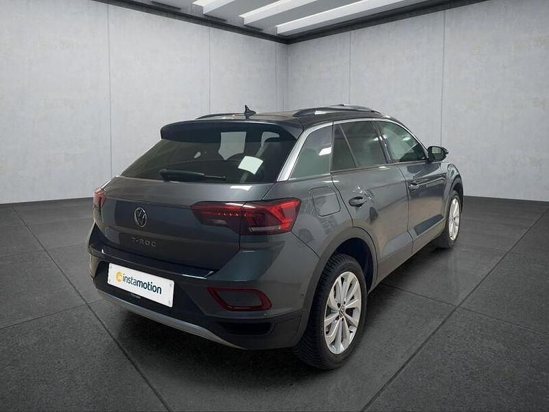 Gebraucht VW T-Roc 110 PS (80 kW) 2023 Grau SUV