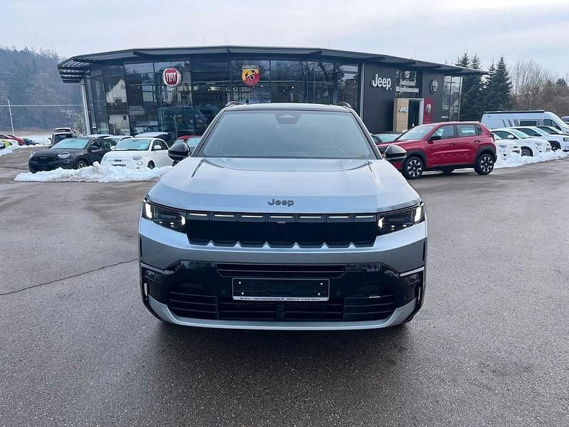 Neu Jeep Compass 145 PS (106 kW) 2026 Grau SUV