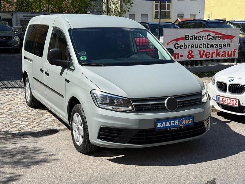Usata VW Caddy 102 CV (75 kW) 2016 Grigio Monovolume