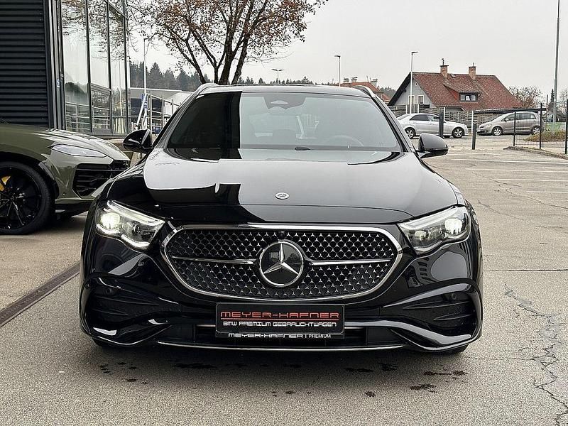 Gebraucht Mercedes E300 197 PS (144 kW) 2025 Schwarz Limousine
