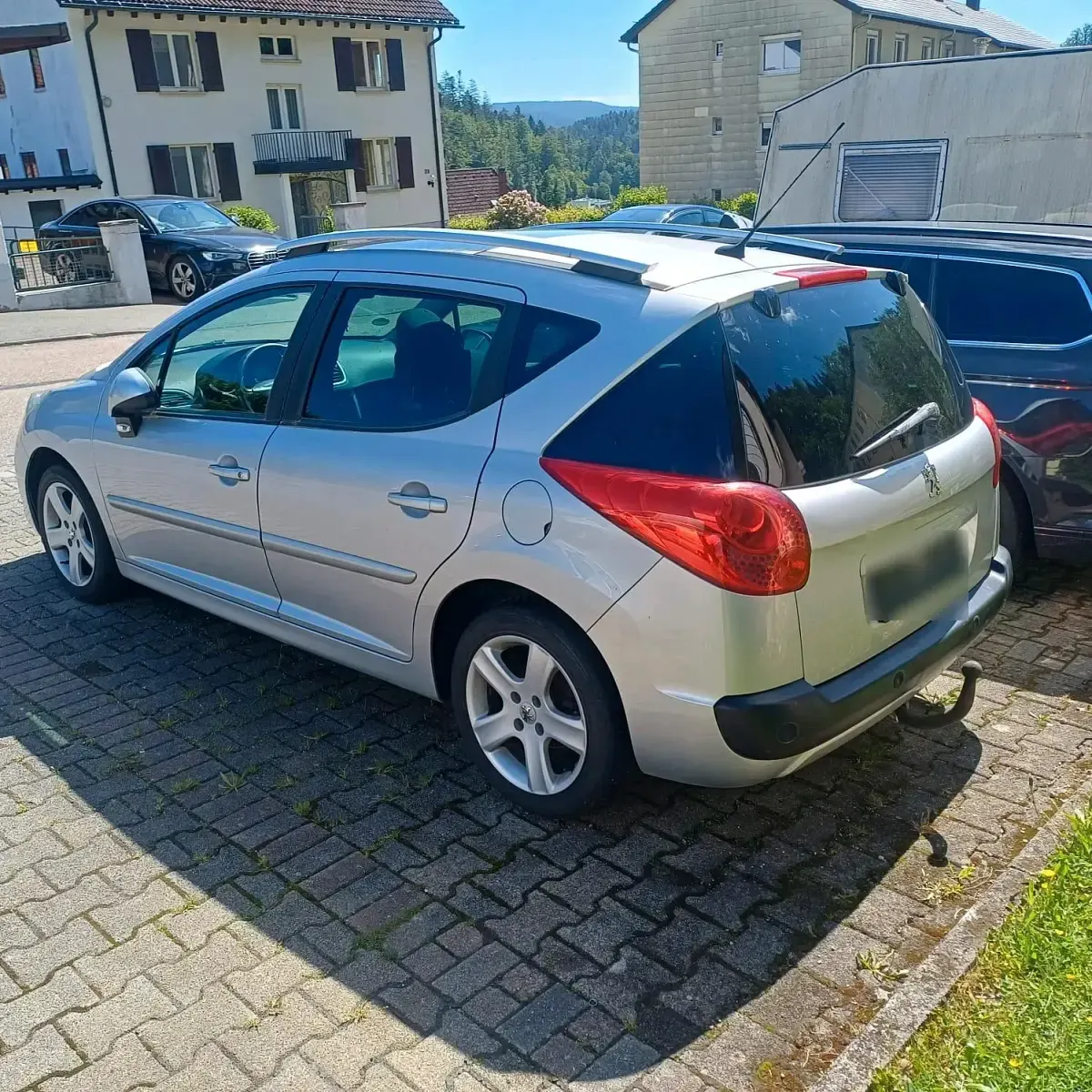 Gebraucht Peugeot 207 109 PS (80 kW) 2008 Silber Kombi