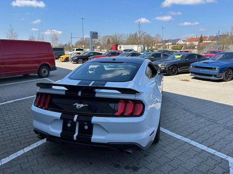 Gebraucht Ford Mustang 318 PS (233 kW) 2019 Weiß Coupé