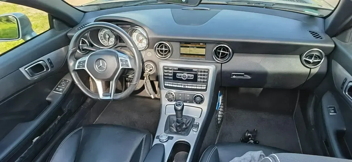 Gebraucht Mercedes SLK200 184 PS (135 kW) 2011 Grau Cabrio