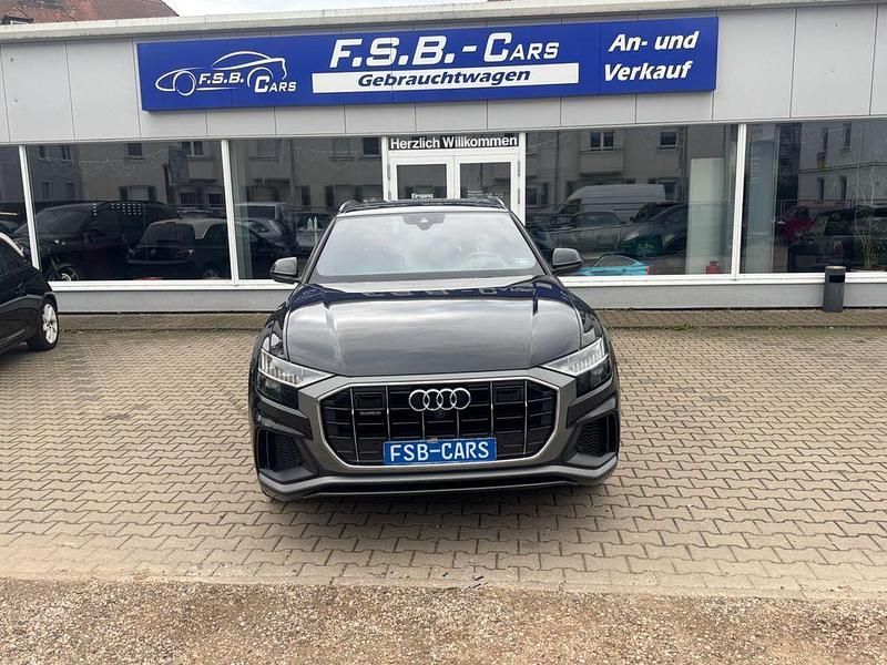 Schwarz Gebraucht 2019 Audi Q8 Sport SUV | 48.750 € - Bild 1/4