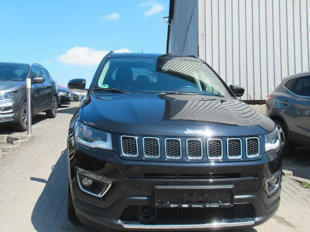 Usado Jeep Compass Limited 150 HP (110 kW) 2021 Preto SUV
