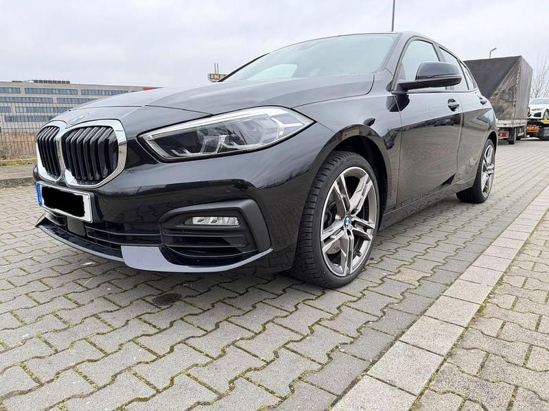 Gebraucht BMW 120 Advantage 178 PS (130 kW) 2021 Schwarz Kleinwagen