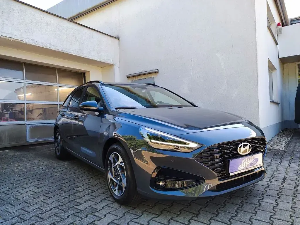 Neu Hyundai i30 Trend 150 PS (110 kW) 2026 Grau Kombi