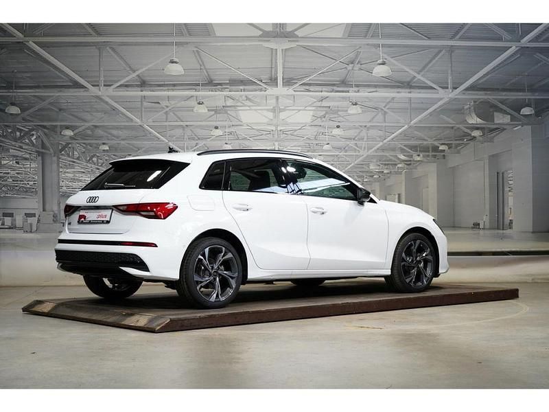 Gebraucht Audi A3 Advanced 204 PS (150 kW) 2025 Arkonaweiß Limousine