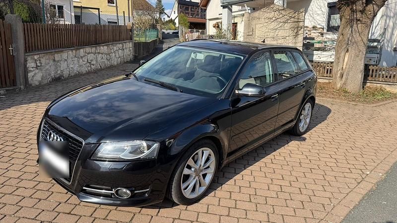 Gebraucht Audi A3 125 PS (91 kW) 2010 Schwarz Kleinwagen