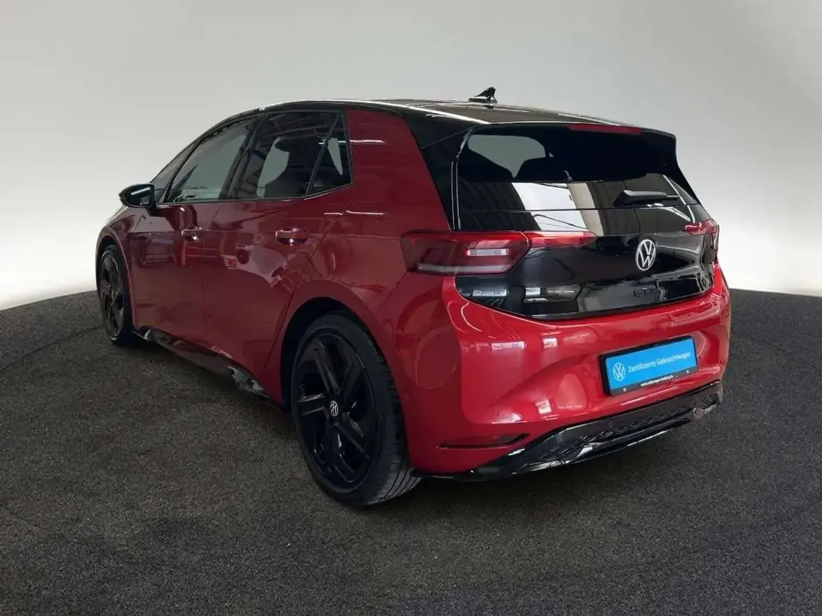 Gebraucht VW ID.3 GTX 239 kW (326 PS) 2025 P8 kings red metallic Kleinwagen