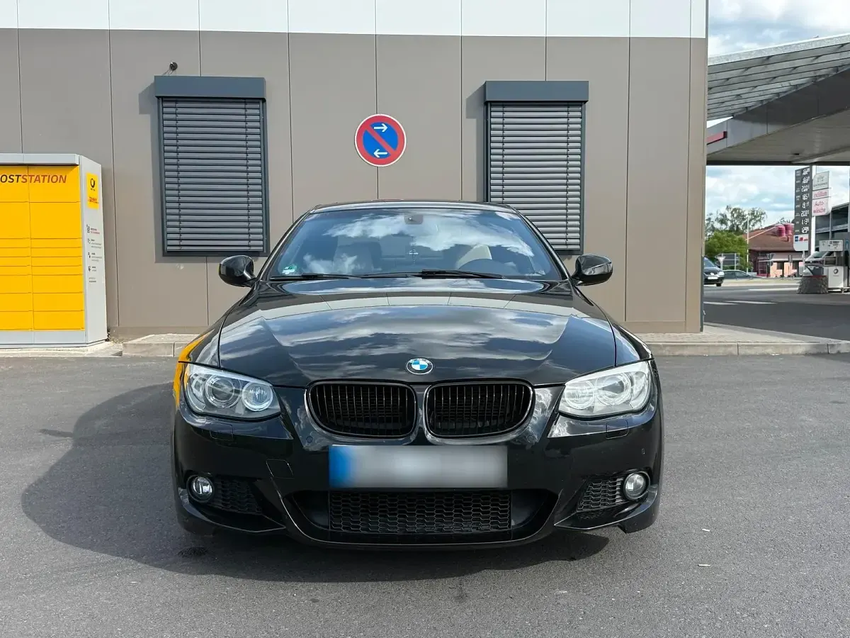 Gebraucht BMW 325 M Sport 204 PS (150 kW) 2011 Schwarz Coupé