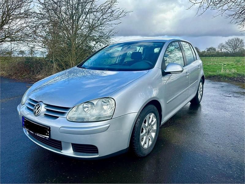 Gebraucht VW Golf V 102 PS (75 kW) 2005 Silber Kleinwagen
