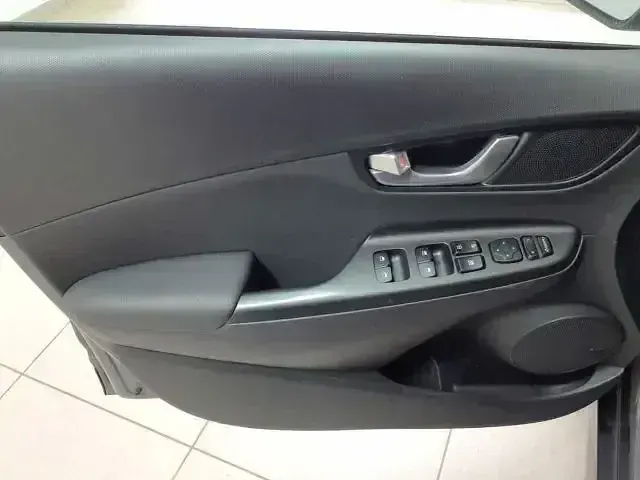 Gebraucht Hyundai Kona Prime 199 PS (146 kW) 2021 Galaxy grey metallic SUV