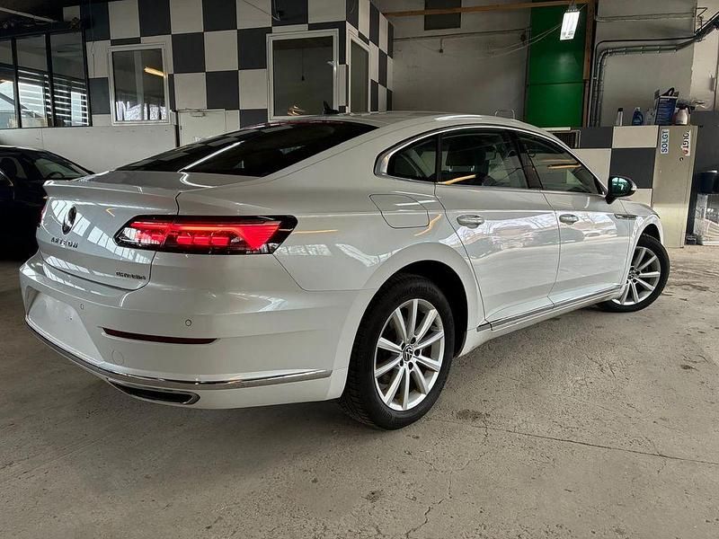 Gebraucht VW Arteon Elegance 156 PS (114 kW) 2021 Weiß Kleinwagen