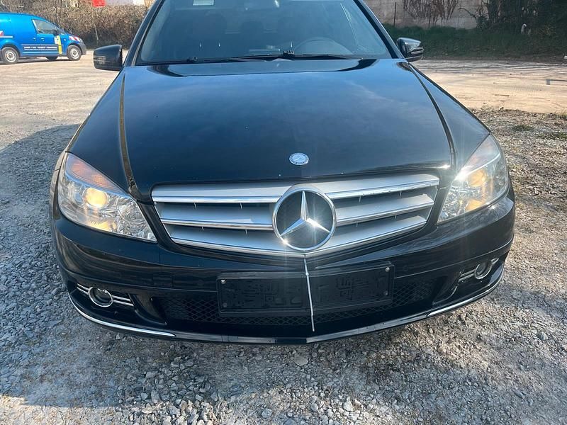 Gebraucht Mercedes C200 184 PS (135 kW) 2008 Schwarz Kombi