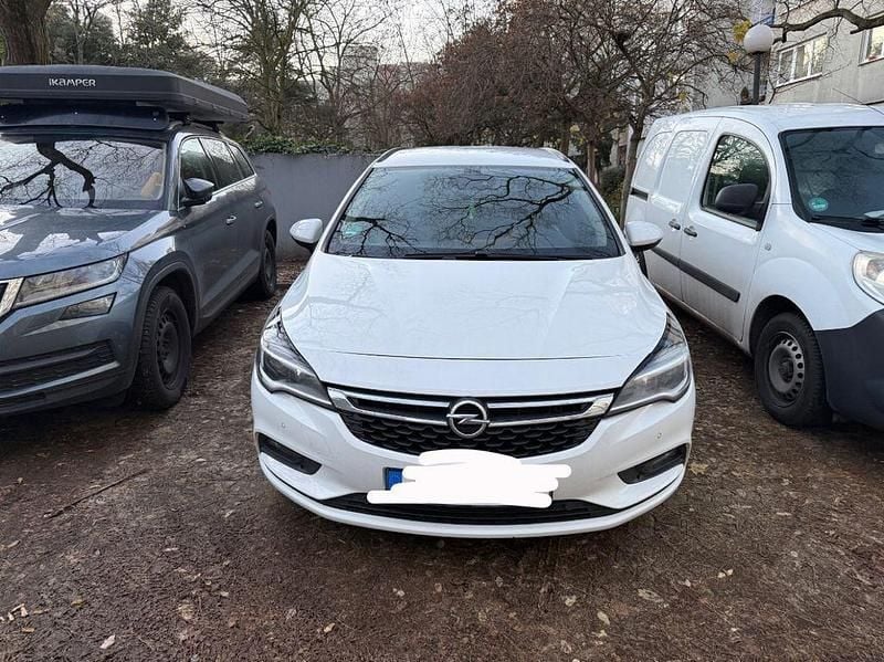 Weiß Gebraucht 2019 Opel Astra Kombi | 8.300 € (Guter Preis) - Bild 1/4