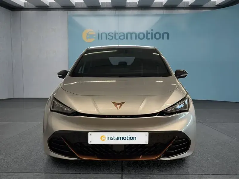 Second-hand Cupra Born 169 kW (231 CP) 2025 Argintiu Hatchback
