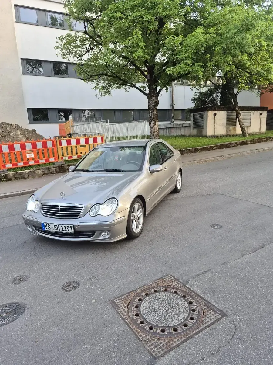 Gebraucht Mercedes C240 170 PS (125 kW) 2003 Grau Limousine