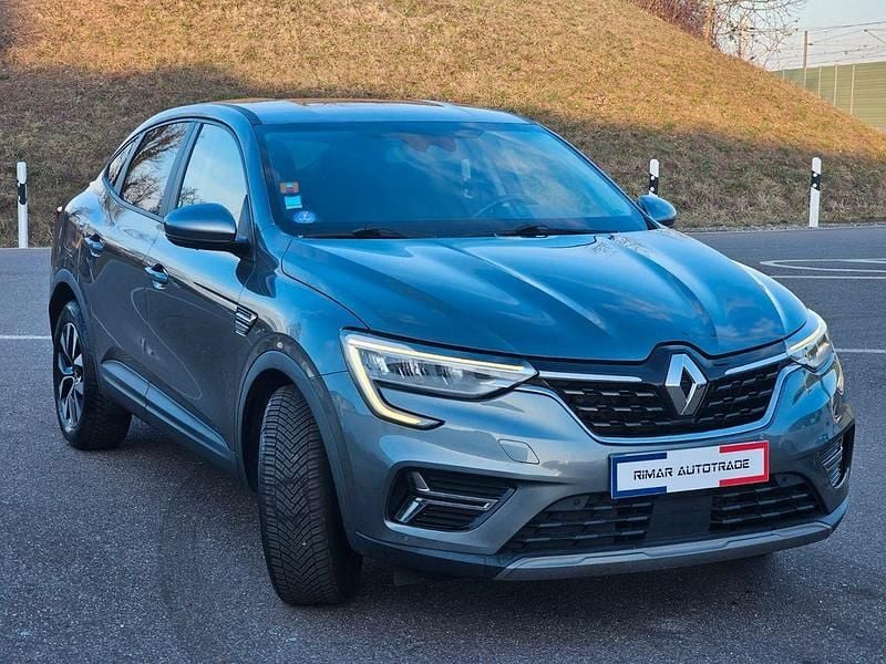 Gebraucht Renault Arkana 143 PS (105 kW) 2022 Grau SUV