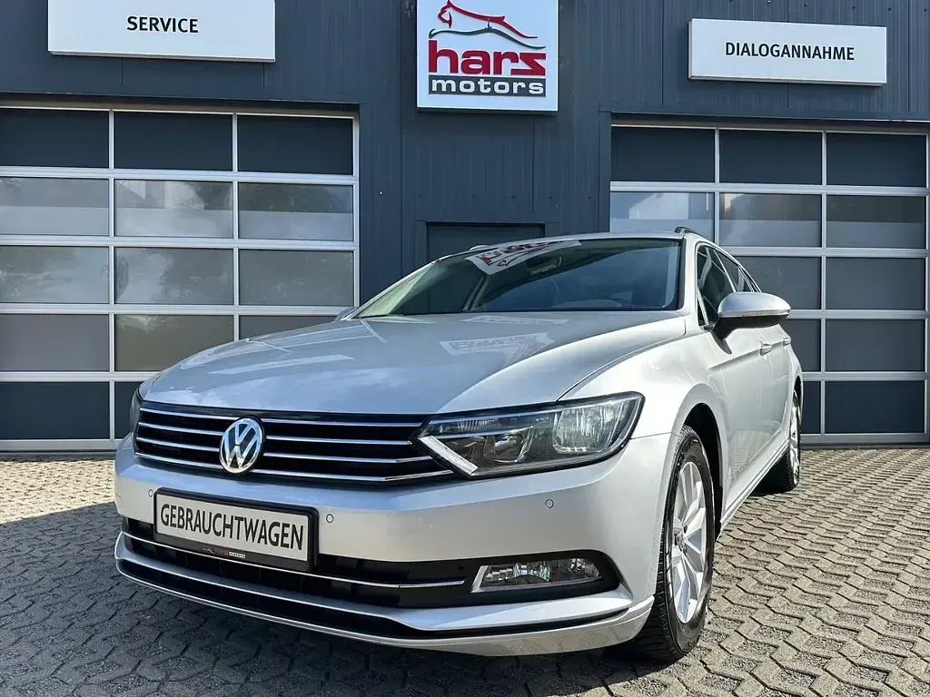 Gebraucht VW Passat Comfortline 150 PS (110 kW) 2015 Silber Limousine