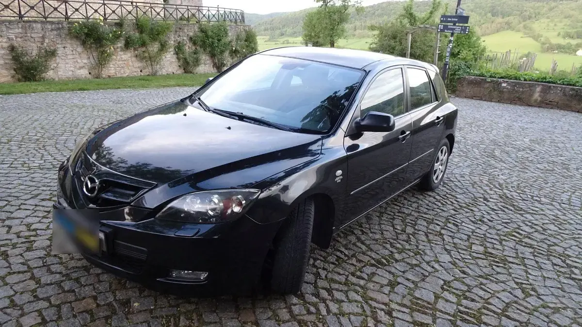 Gebraucht Mazda 3 77 PS (56 kW) 2009 Schwarz Limousine