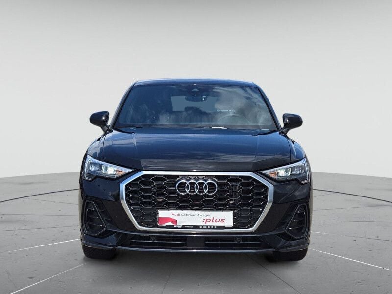 Mythosschwarz metallic Gebraucht 2024 Audi Q3 Sportback Ambiente SUV | 39.999 € (Fairer Preis) - Bild 1/4