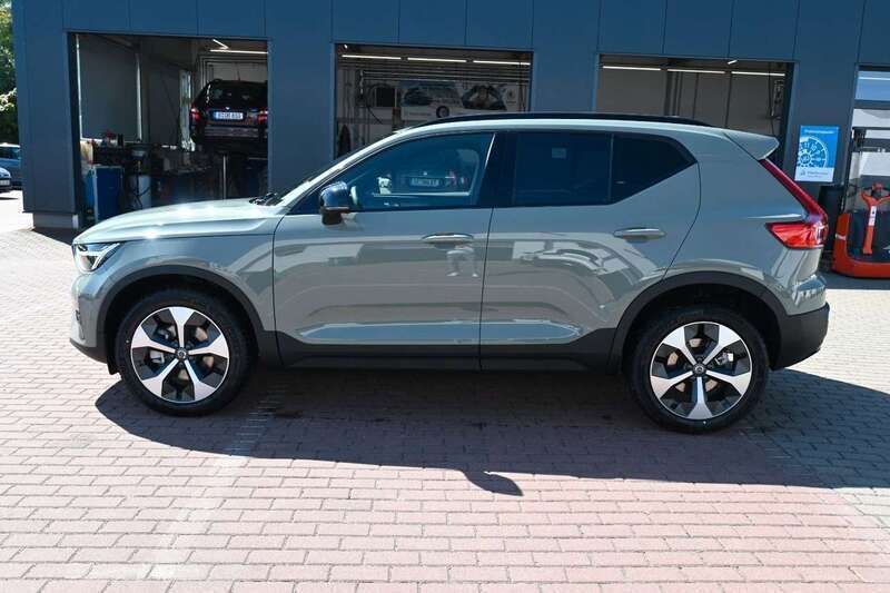 Gebraucht Volvo XC40 Plus 197 PS (144 kW) 2024 Grün SUV