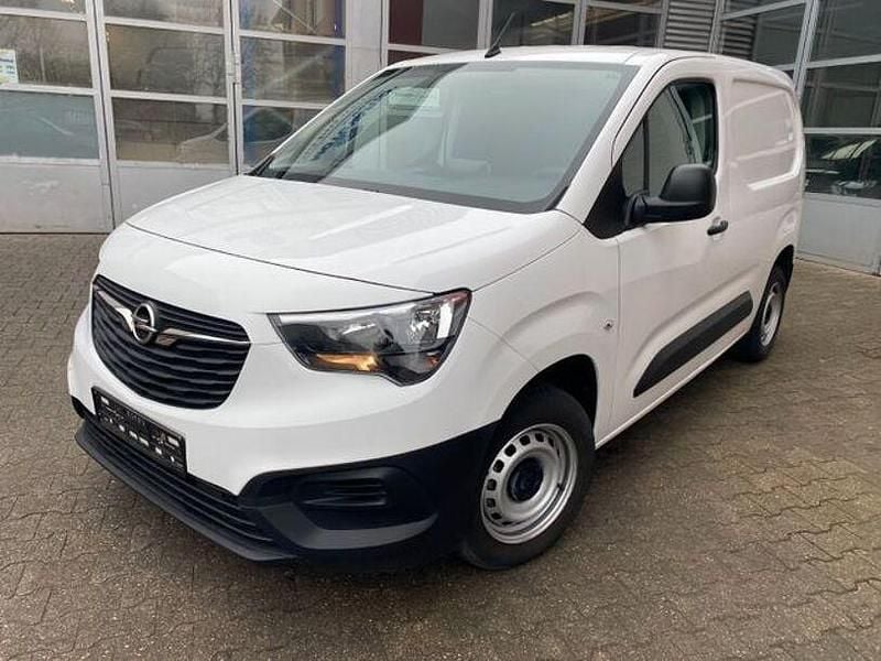 Gebraucht Opel Combo Selection 110 PS (80 kW) 2019 Weiß Van / Kleinbus