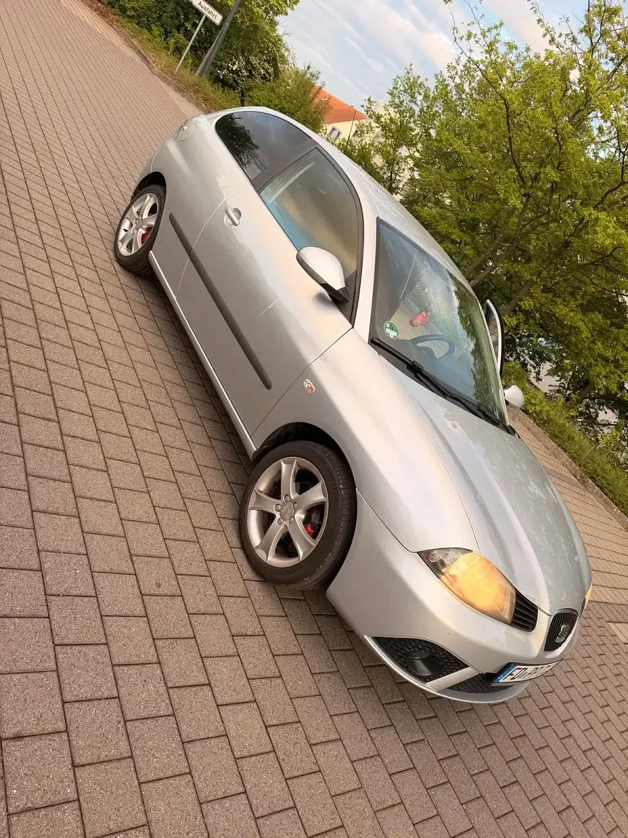 Gebraucht Seat Ibiza 86 PS (63 kW) 2008 Silber Kleinwagen