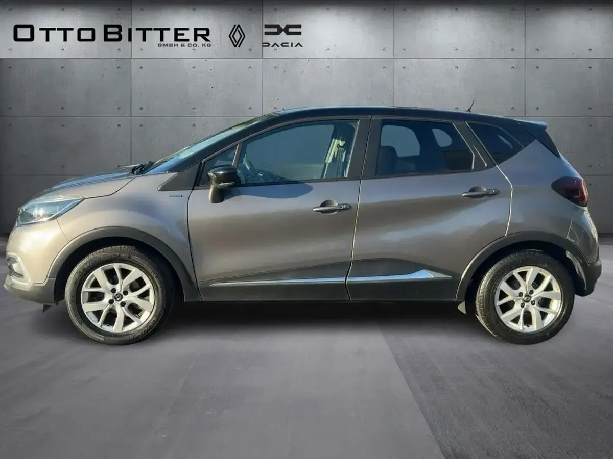 Gebraucht Renault Captur LIMITED 90 PS (66 kW) 2018 Stahlgrau / dach blackpearl SUV