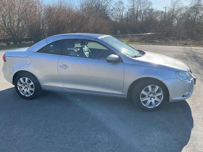 Gebraucht VW Eos Edition 140 PS (102 kW) 2009 Silber Cabrio
